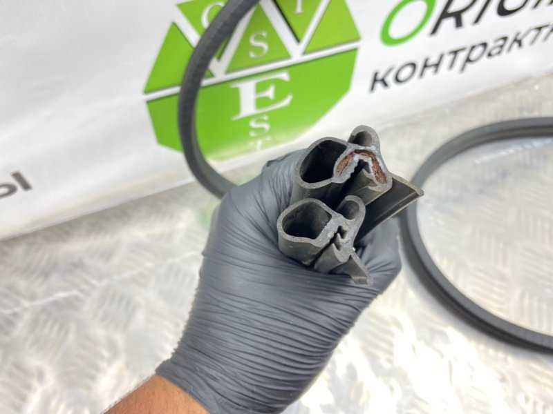 Уплотнители капота, 2600 рублей, Калининград