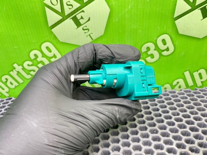 Концевик стоп-сигнала, 1300 рублей, Калининград