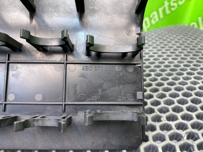 Кронштейн, 900 рублей, Калининград