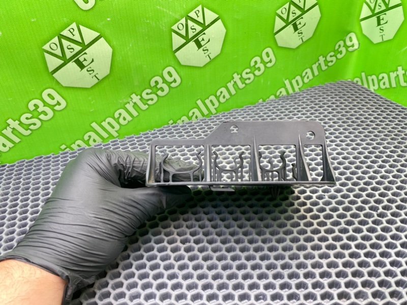 Кронштейн, 900 рублей, Калининград