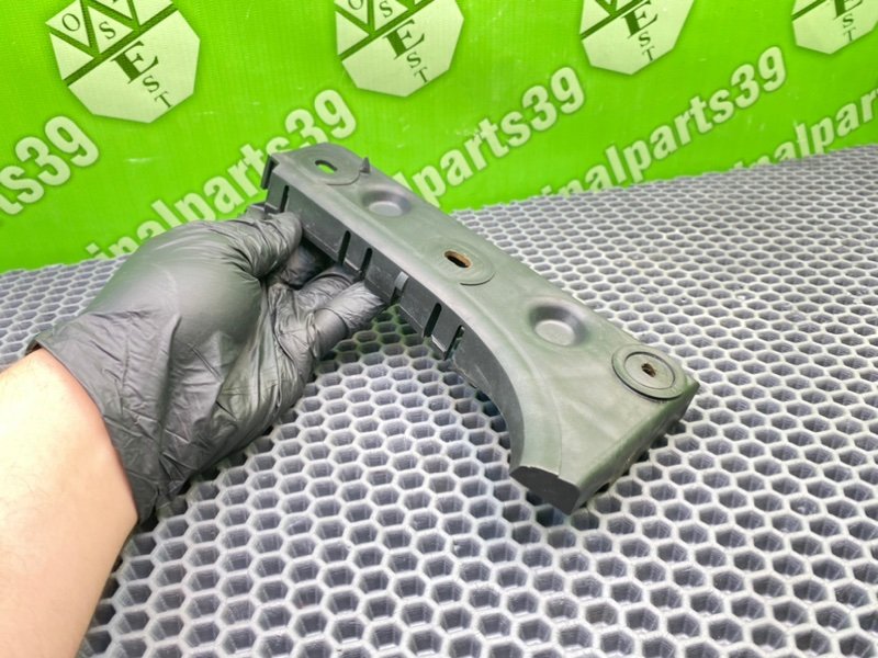 Кронштейн бампера, 1300 рублей, Калининград