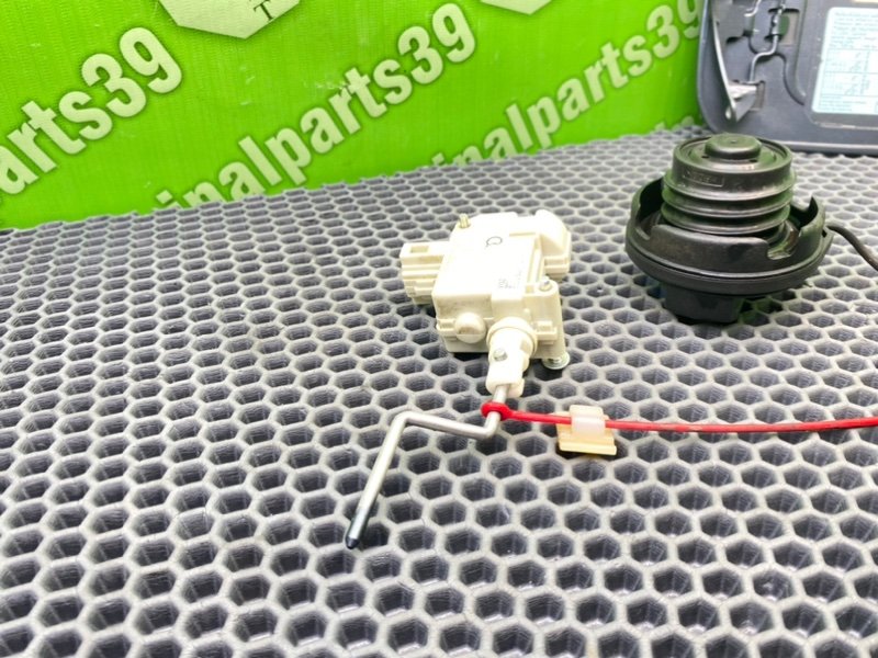 Лючок бензобака, 1600 рублей, Калининград