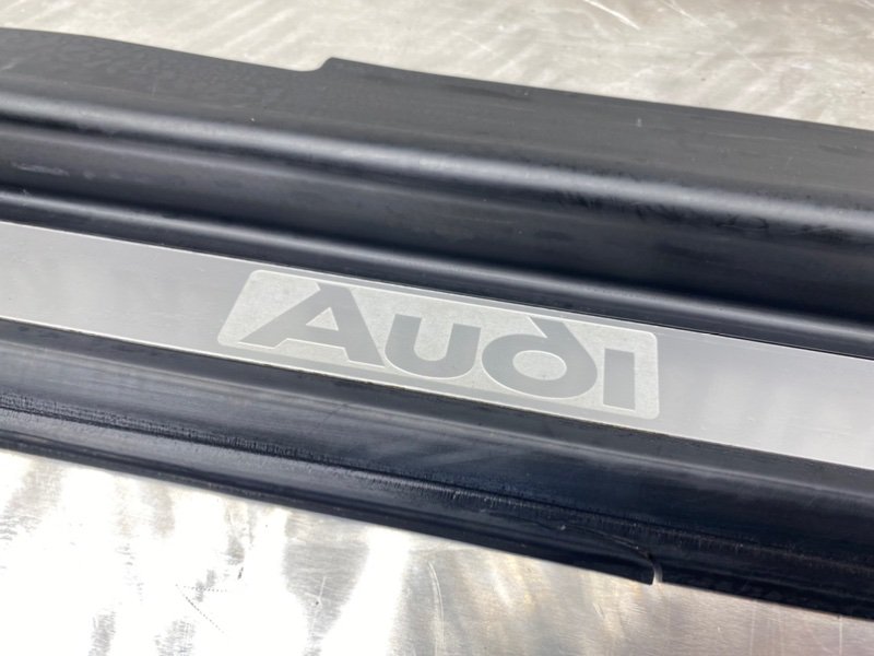 Накладки порогов, 2600 рублей, Калининград