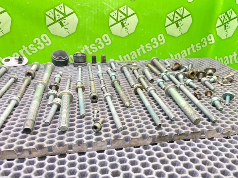 Болты двигателя, 2200 рублей, Калининград