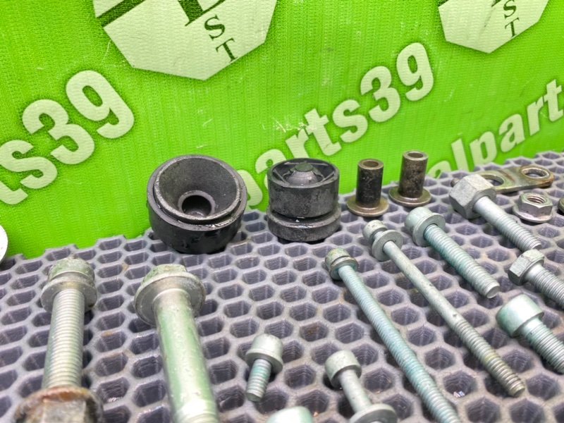 Болты двигателя, 2200 рублей, Калининград