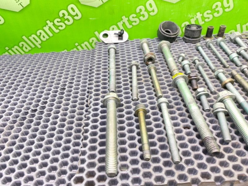 Болты двигателя, 2200 рублей, Калининград