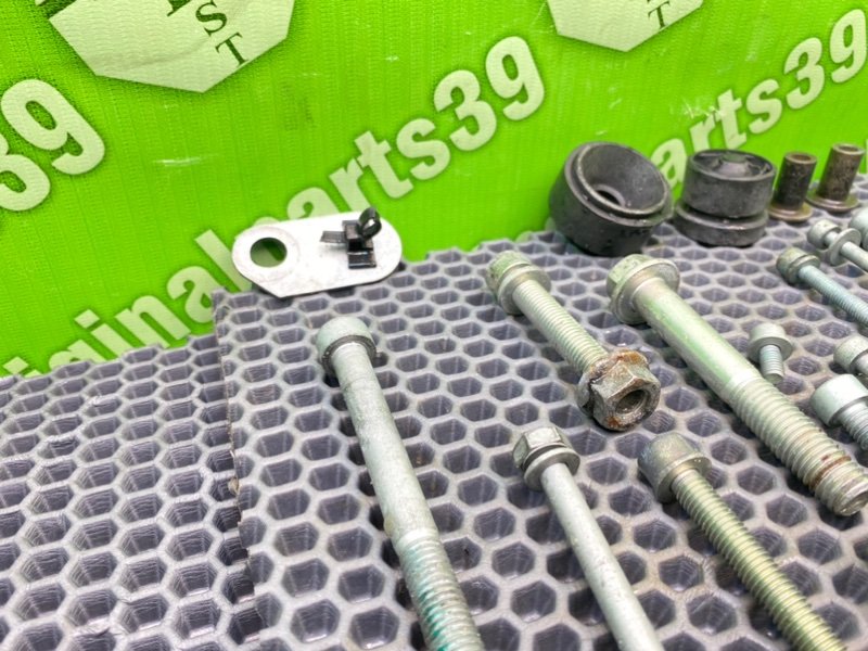 Болты двигателя, 2200 рублей, Калининград