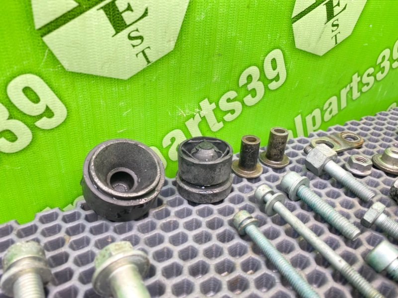 Болты двигателя, 2200 рублей, Калининград