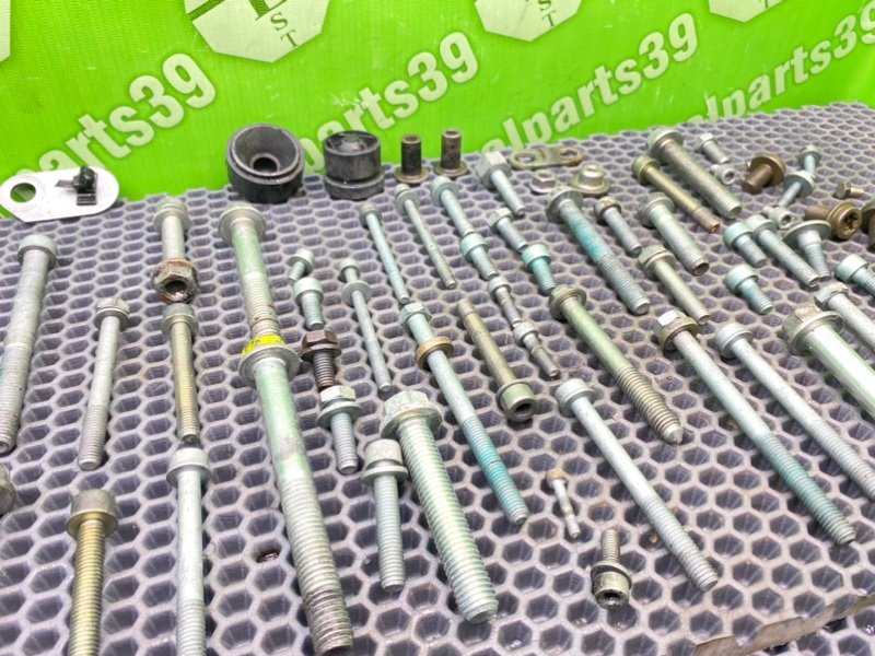 Болты двигателя, 2200 рублей, Калининград