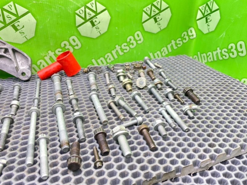 Болты двигателя, 2200 рублей, Калининград