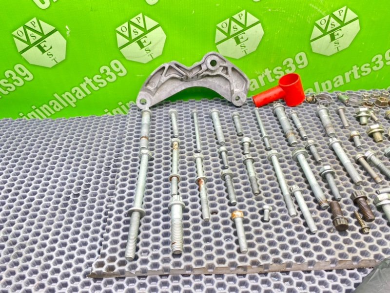 Болты двигателя, 2200 рублей, Калининград