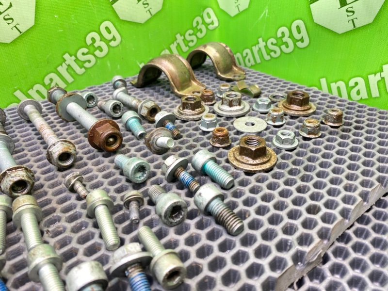 Болты подвески, 2200 рублей, Калининград