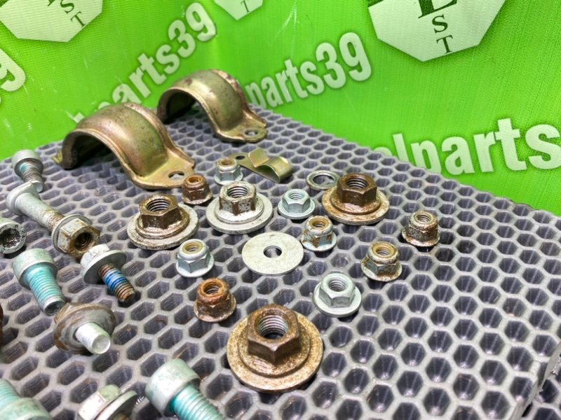 Болты подвески, 2200 рублей, Калининград