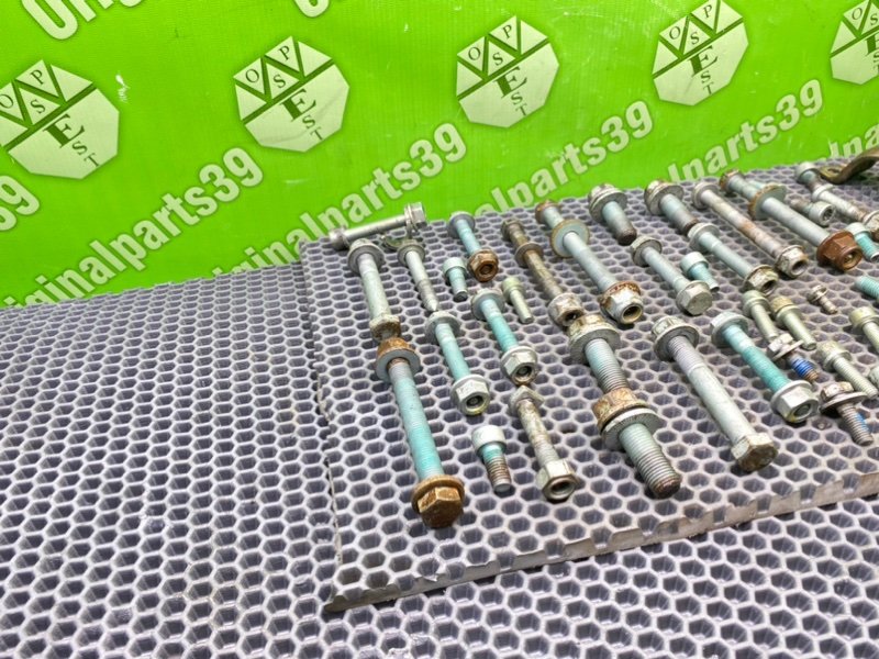 Болты подвески, 2200 рублей, Калининград