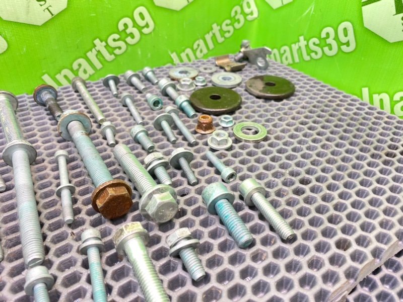 Болты двигателя, 1700 рублей, Калининград