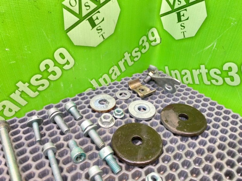 Болты двигателя, 1700 рублей, Калининград