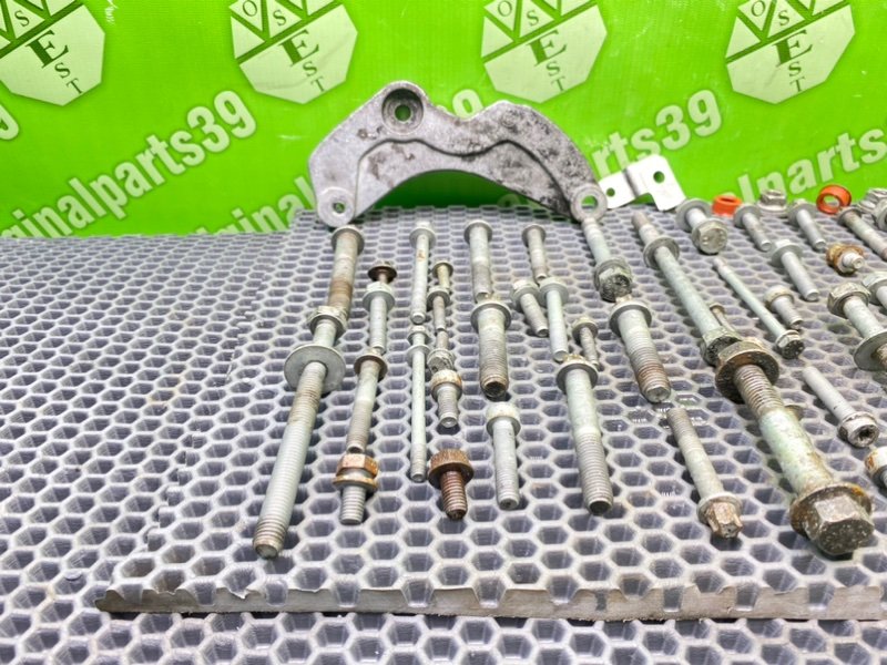 Болты двигателя, 1700 рублей, Калининград