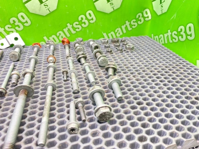 Болты двигателя, 1700 рублей, Калининград