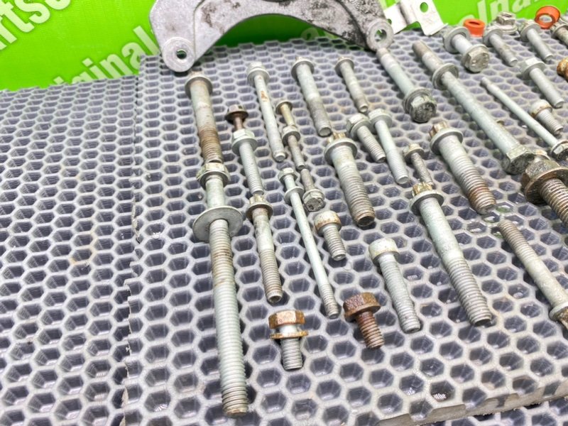 Болты двигателя, 1700 рублей, Калининград