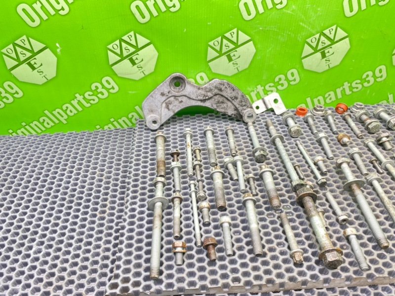 Болты двигателя, 1700 рублей, Калининград