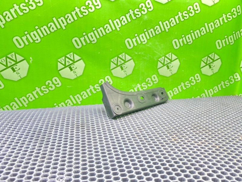 Кронштейн бампера, 1300 рублей, Калининград