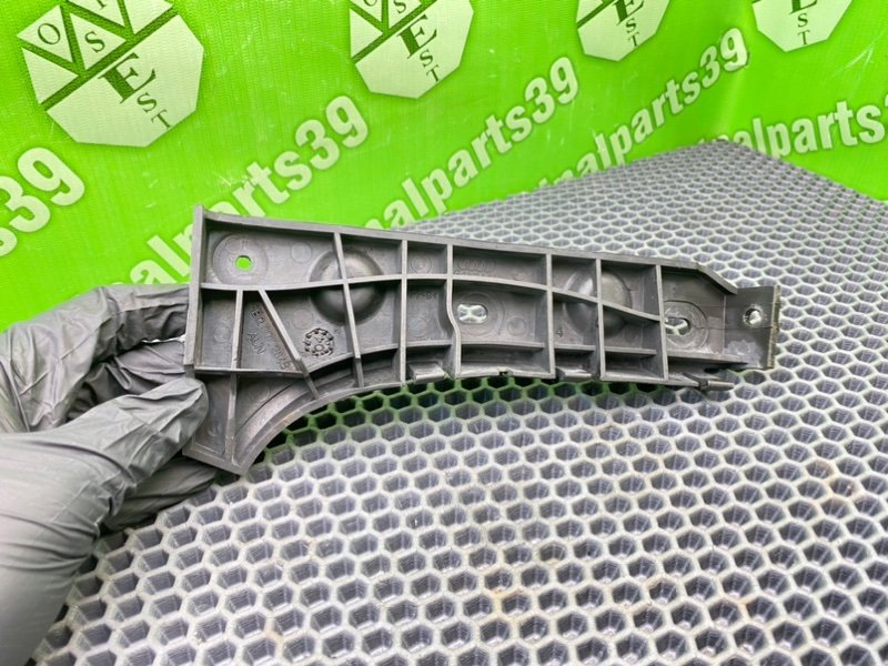 Кронштейн бампера, 1300 рублей, Калининград