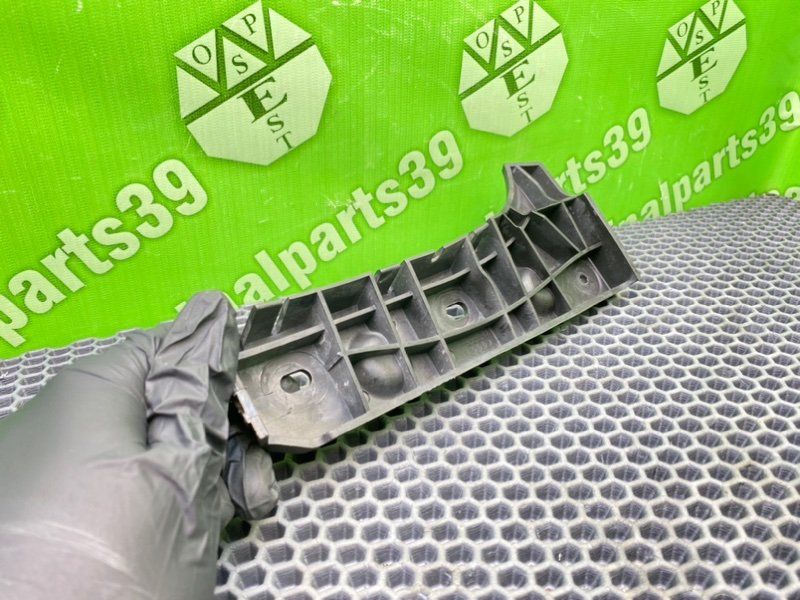 Кронштейн бампера, 1300 рублей, Калининград