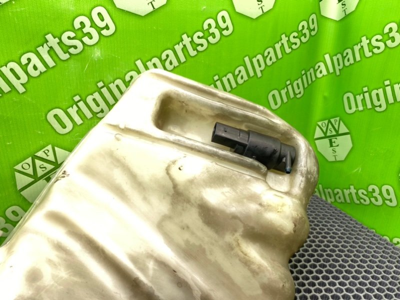 Бачок стеклоомывателя, 1000 рублей, Калининград