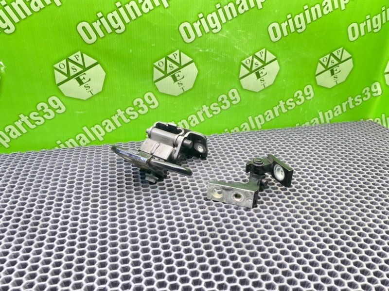 Петли дверей, 1600 рублей, Калининград