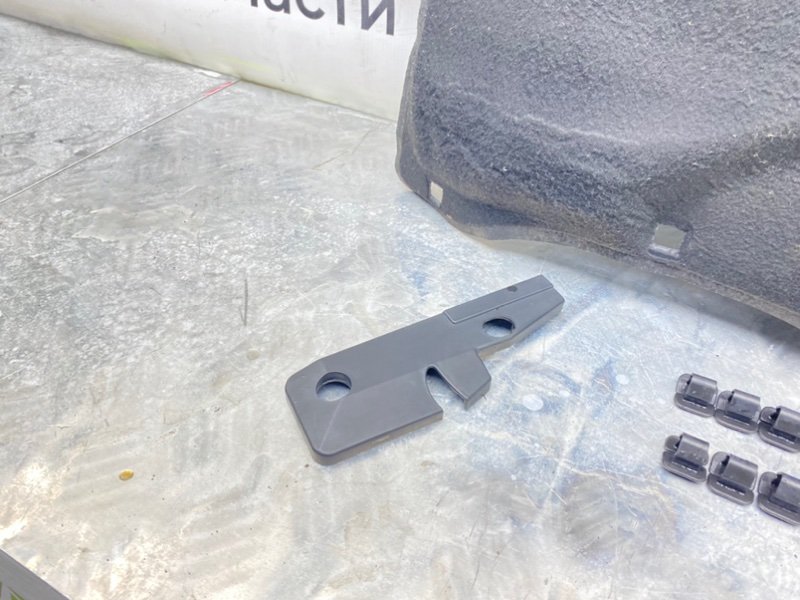 Обшивка капота, 2400 рублей, Калининград