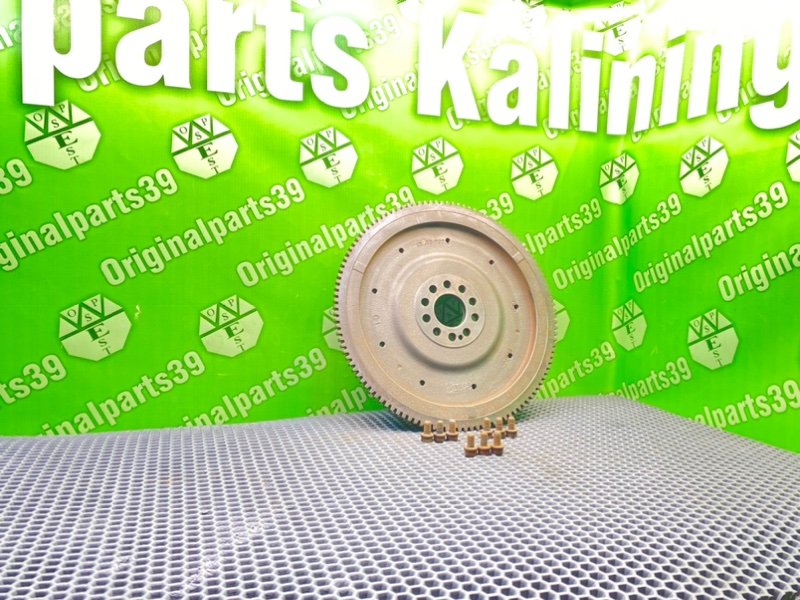 Маховик, 1900 рублей, Калининград