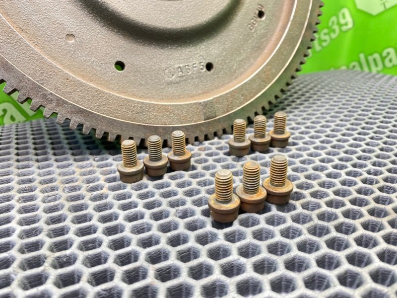 Маховик, 1900 рублей, Калининград