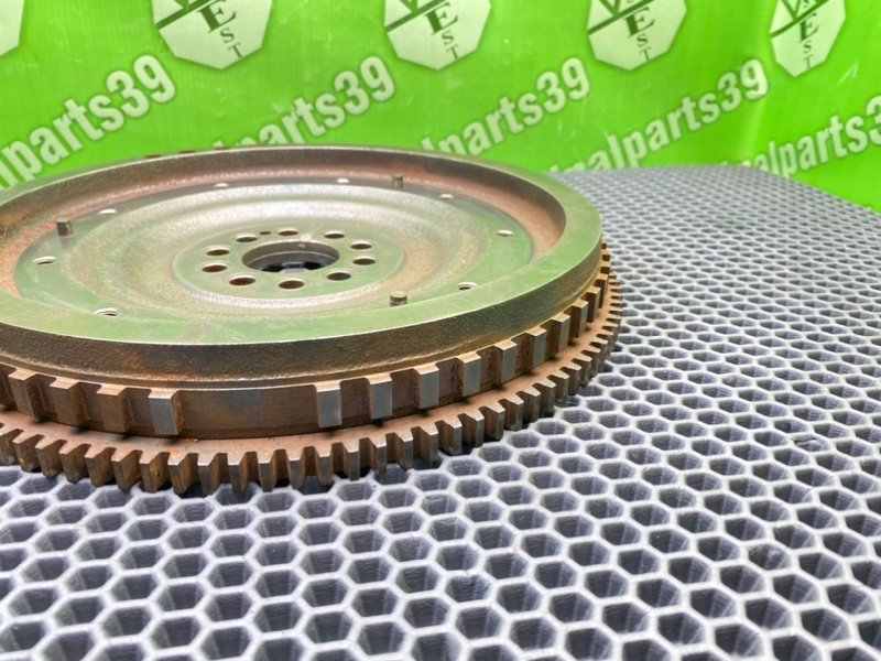 Маховик, 1900 рублей, Калининград