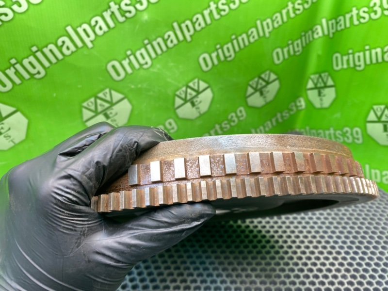 Маховик, 1900 рублей, Калининград