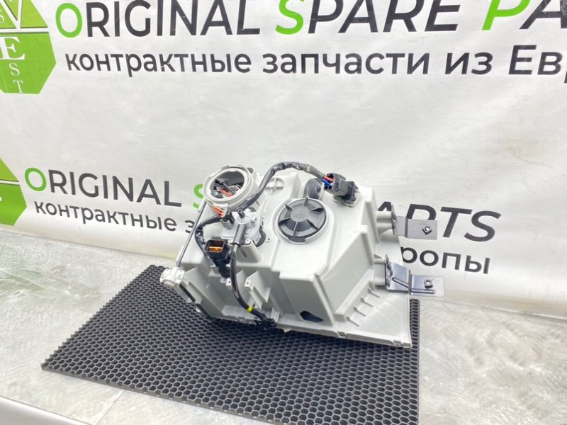 Фара, 5600 рублей, Калининград