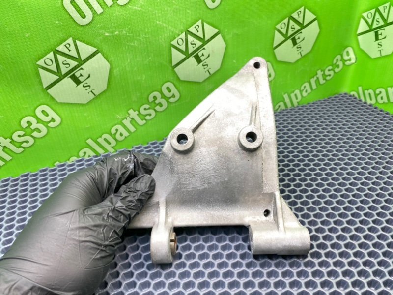 Кронштейн компрессора кондиционера, 700 рублей, Калининград