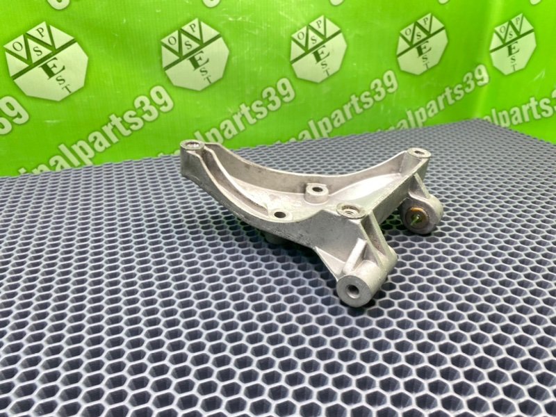 Кронштейн компрессора кондиционера, 700 рублей, Калининград