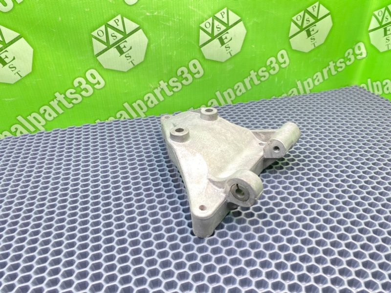 Кронштейн компрессора кондиционера, 700 рублей, Калининград