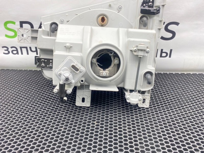 Фара, 4100 рублей, Калининград