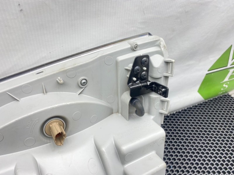 Фара, 4100 рублей, Калининград