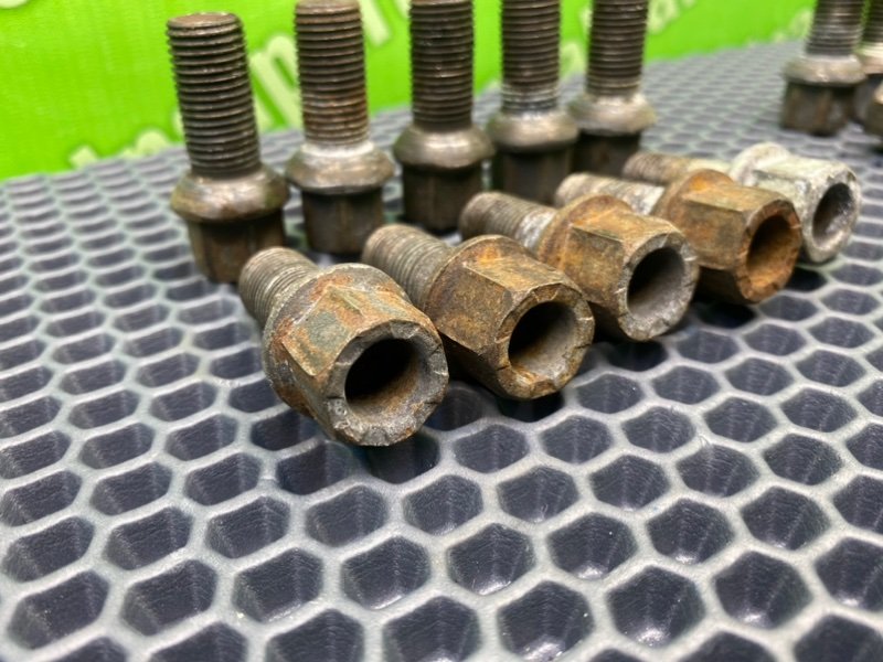 Колесные болты, 2200 рублей, Тверь