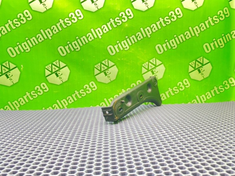 Кронштейн бампера, 1200 рублей, Калининград