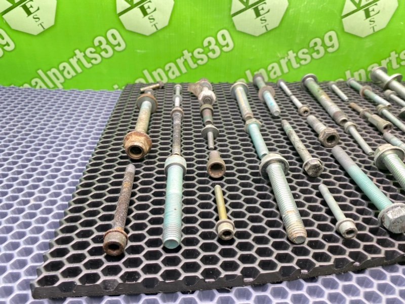 Болты двигателя, 1500 рублей, Калининград