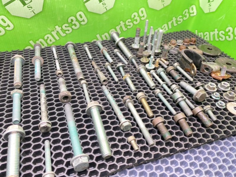 Болты двигателя, 1500 рублей, Калининград