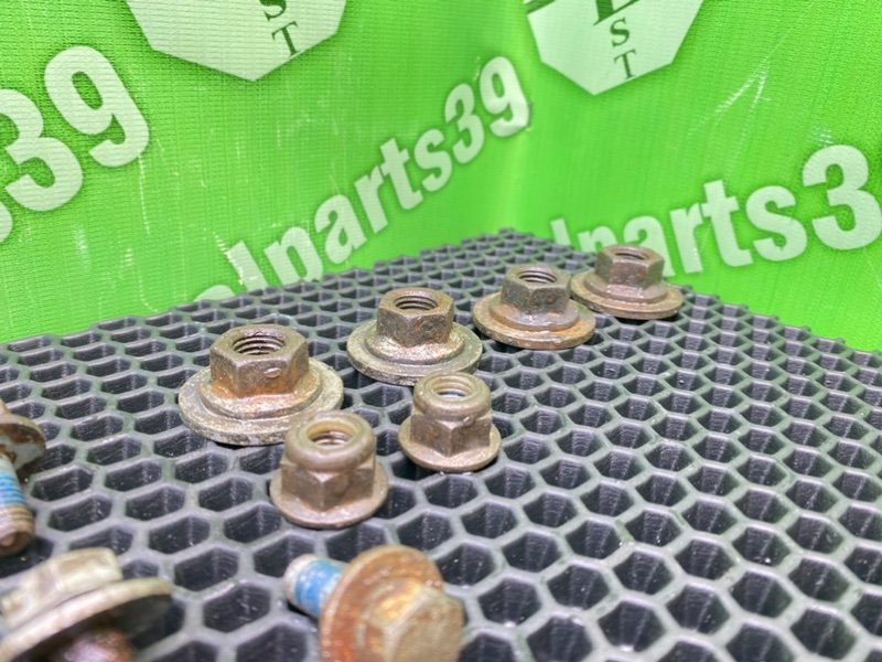 Болты подвески, 2200 рублей, Калининград