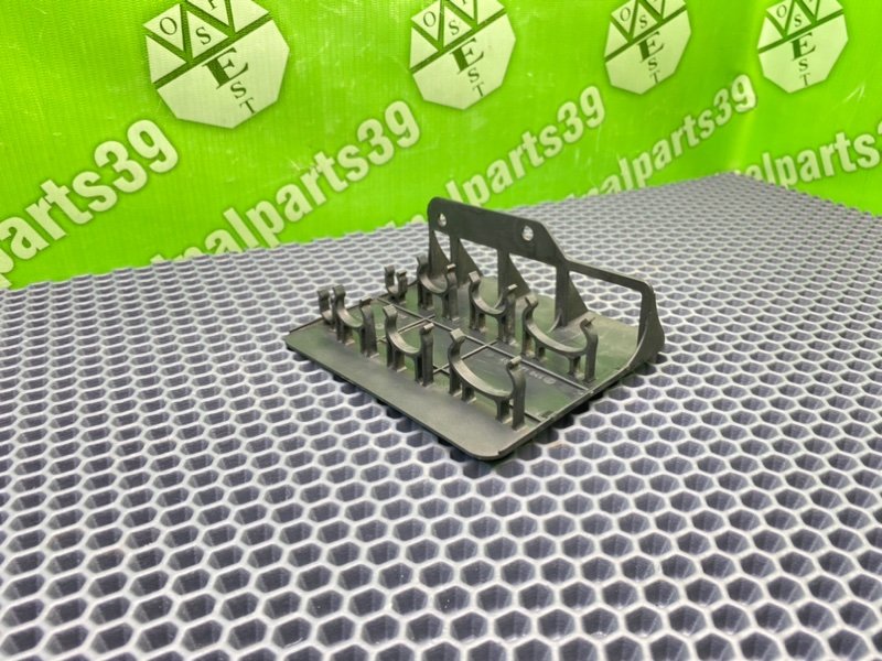 Кронштейн, 800 рублей, Калининград