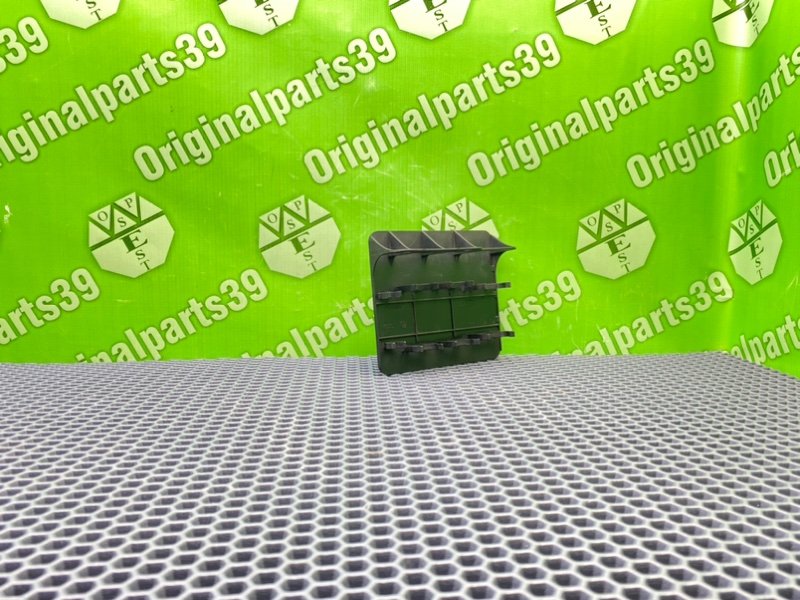 Кронштейн, 800 рублей, Калининград