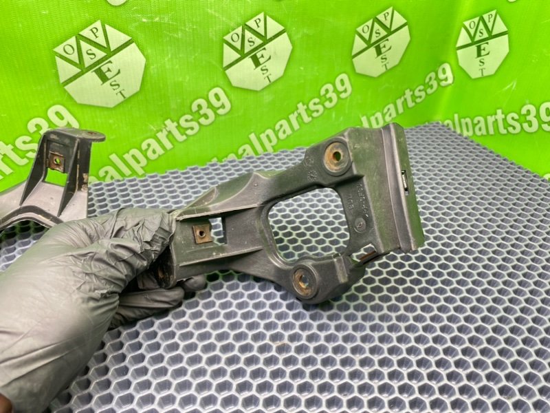 Кронштейны, 900 рублей, Калининград