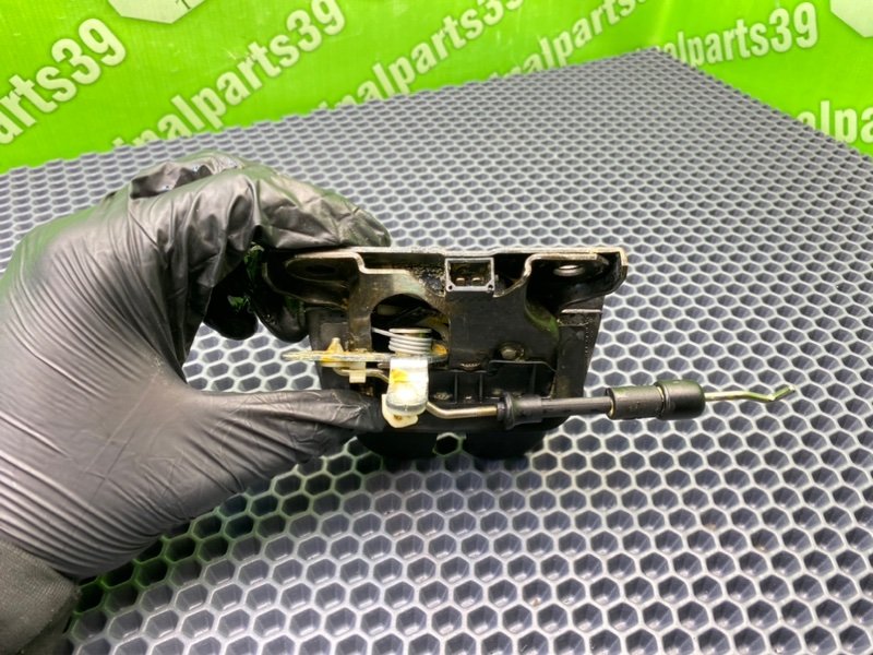 Замок крышки багажника, 1000 рублей, Калининград