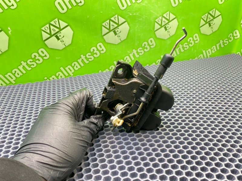 Замок крышки багажника, 1000 рублей, Калининград